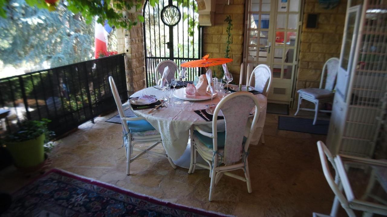 Le Balcon Des Jasses Bed and Breakfast Espere Exteriör bild