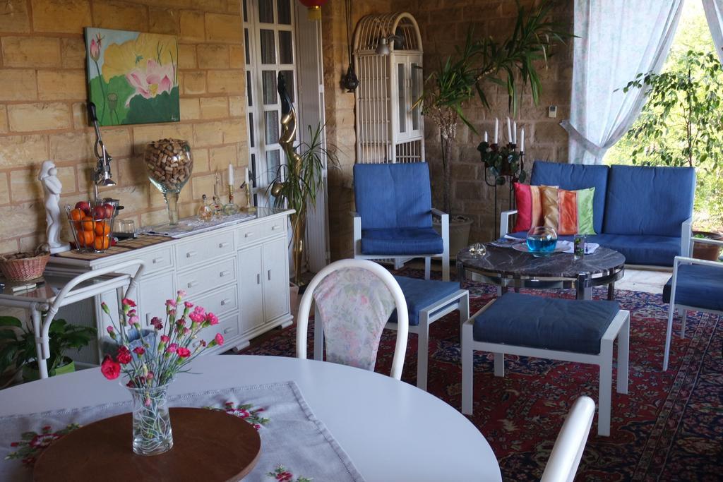 Le Balcon Des Jasses Bed and Breakfast Espere Exteriör bild