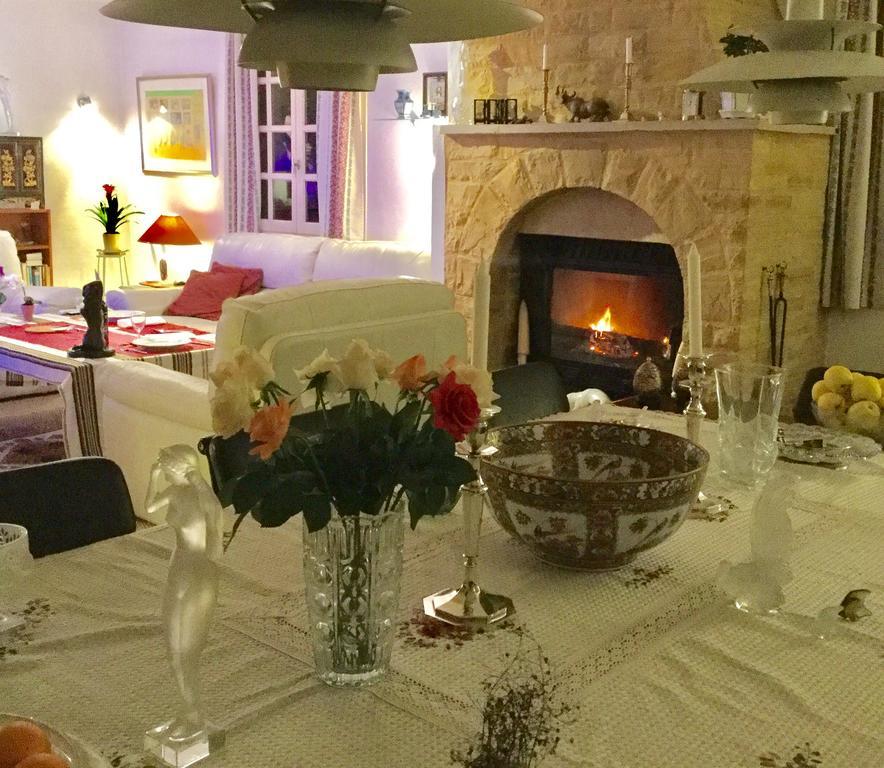 Le Balcon Des Jasses Bed and Breakfast Espere Exteriör bild