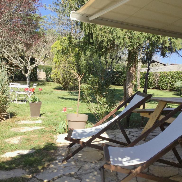 Le Balcon Des Jasses Bed and Breakfast Espere Exteriör bild