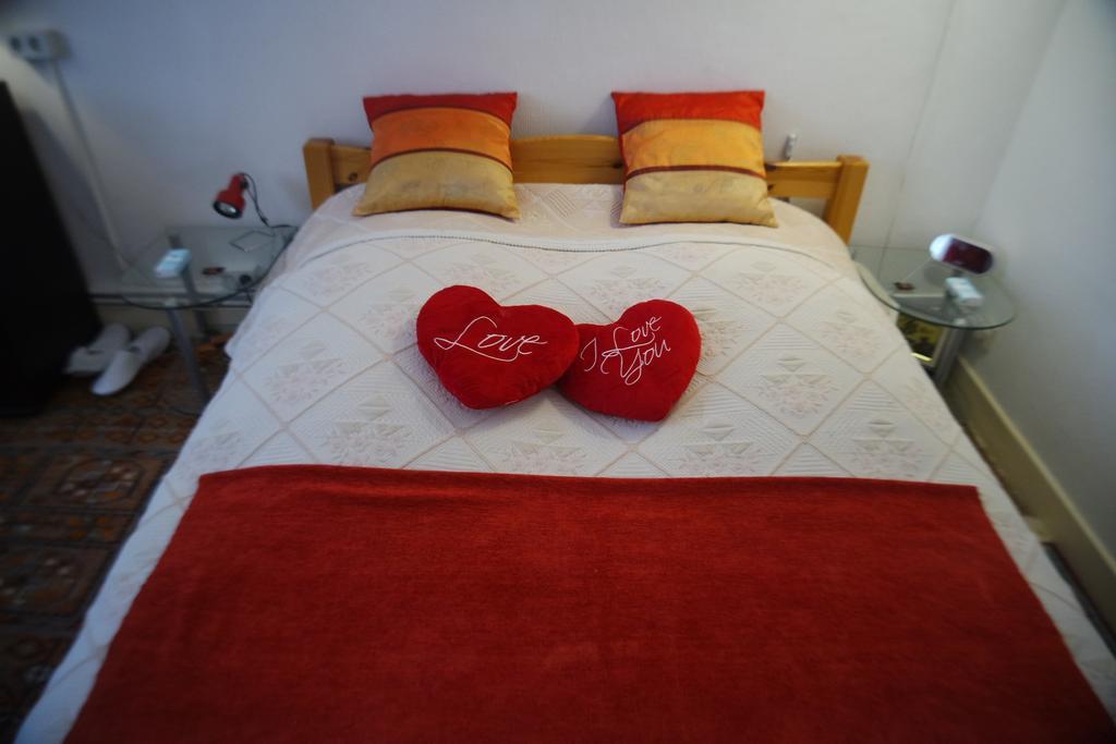 Le Balcon Des Jasses Bed and Breakfast Espere Exteriör bild